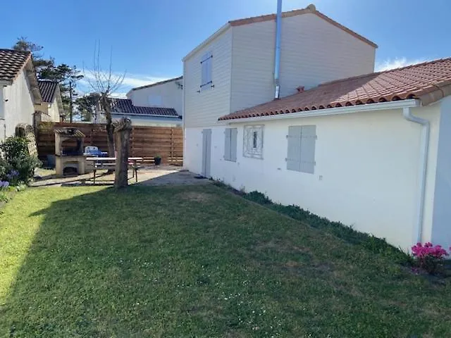 Semesterbostad Maison De La Faute